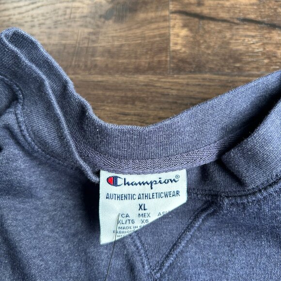 Carolina Tar Heels Champion Crewneck XL - Picture 4 of 4